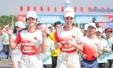 Hoa hậu Đỗ Thị Hà, Thanh Thủy rạng rỡ trên đường chạy Tiền Phong Marathon 2024