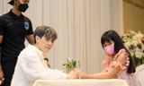 Quang Hùng MasterD rơi nước mắt khi được fan Thái Lan chào đón trong buổi fan meeting