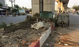 Hành lang đường sắt Cát Linh - Hà Đông thành nơi chăn gà, đốt rác