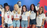 Dàn WAGs tuyển Anh ‘chơi lớn’, lên du thuyền 1 tỷ bảng tới World Cup 2022