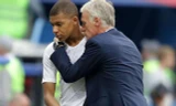 HLV Didier Deschamps và Kylian Mbappe.