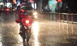 Miền Bắc mưa lớn từ đêm nay và kéo dài nhiều ngày, miền Trung nắng nóng