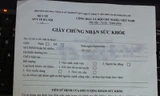 Vô tư bán giấy khám sức khỏe giả, ‘ăn’ tiền thật