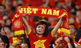 Cổ động viên Việt Nam phải mua vé World Cup đắt hơn khán giả Thái Lan