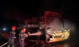 Chiếc xe khách bị cháy trơ khung