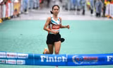 Tiền Phong Marathon 2025: Ngọc Hoa quá xuất sắc, Lê Thị Tuyết rời tốp ba 