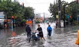TPHCM hứng trận mưa lớn nhất từ đầu năm: Chuyên gia lý giải