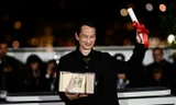 Trần Anh Hùng nhận giải Đạo diễn xuất sắc nhất tại Cannes 2023.
