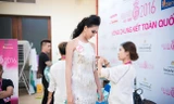Thí sinh tất bật trang điểm chờ tỏa sáng tại chung kết Hoa hậu Việt Nam