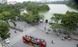Xe buýt 2 tầng chạy thử nghiệm tại Hà Nội. Tác giả: Như Ý