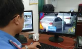 Lực lượng chức năng trích xuất camera để phạt nguội các phương tiện vi phạm 