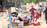 Sau lũ, đời sống người dân lâm vào cảnh khó khăn, túng quẫn đói nghèo, nguy cơ dịch bệnh