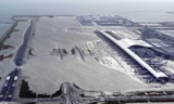 Sân bay quốc tế Kansai bị ngập nặng do siêu bão Jebi - Ảnh: Business Insider