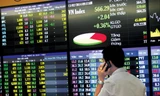 Chứng khoán  thế giới vừa đối mặt với “cơn địa chấn” còn chứng khoán Việt liên tiếp đỏ sàn 