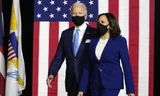 Joe Biden và Kamala Harris từng bước tiến đến đài chiến thắng
