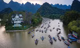 Chùa Hương không còn cảnh tấp nập như những năm trước 