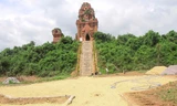 Cận cảnh công trình tu bổ di tích tháp cổ ở Bình Định vừa bị thanh tra 'tuýt còi'