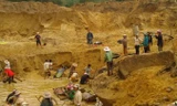 Bắt giữ 25 đối tượng khai thác vàng trái phép