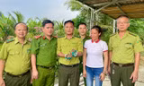 Động vật quý hiếm bất ngờ xuất hiện trong vườn nhà dân