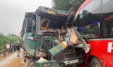 Điều động xe trung chuyển 45 khách sau sự cố tàu hàng lật ở Hà Tĩnh 