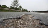 Quốc lộ nghìn tỷ qua Hà Tĩnh tiếp tục bị bong tróc nham nhở