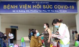 17 bệnh nhân COVID-19 từ 'cõi chết' được xuất viện 