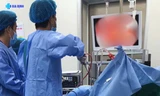 Bác sĩ Thái Lan bị thủng túi mật được các bác sĩ Việt Nam cứu sống
