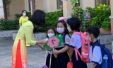 TPHCM: Phát hiện trẻ mắc COVID-19 trong ngày đầu đi học trở lại