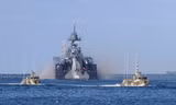 Các tàu Hải quân Nga gần cảng Sevastopol ngày 16/2/2022. (Ảnh: Reuters) 
