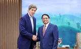 Thủ tướng Phạm Minh Chính tiếp Đặc phái viên khí hậu Mỹ John Kerry ngày 9/9. (Ảnh: Đoàn Bắc)