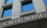 Trước trụ sở của Credit Suisse