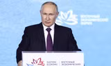 Tổng thống Nga Vladimir Putin phát biểu tại Diễn đàn Kinh tế phương Đông ngày 12//9. (Ảnh: Tass)