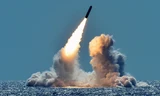 Một tên lửa Trident II D5 được phóng từ tàu ngầm lớp Ohio trên vùng biển ngoài khơi California năm 2018