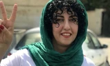 Narges Mohammadi đang phải ngồi tù ở Iran. (Ảnh: CNN)