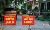 Khu dân cư với 9 hộ dân bị cách ly.