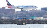 Máy bay Boeing 737 MAX 8 của hãng hãng không American Airlines bay từ Miami tới New York ngày 12/3.