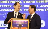 Chủ tịch TPHCM đối thoại với các doanh nghiệp FDI 