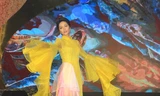 H'Hen Niê lộng lẫy diễn catwalk đêm bế mạc Lễ hội Áo dài TPHCM 2019