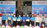Tuyên dương những bạn trẻ nỗ lực hỗ trợ địa phương chống dịch 
