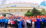 Xúc động lễ chào cờ 'Tôi yêu Tổ quốc tôi'
