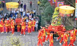 Lãnh đạo TPHCM dâng cúng bánh tét lên Quốc tổ Hùng Vương 