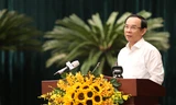 Bí thư TPHCM đề nghị làm rõ nguyên nhân khiến chỉ số kinh tế tăng trưởng thấp