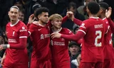 Các cầu thủ Liverpool ăn mừng.