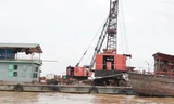Khởi tố 6 đối tượng vụ 'cát tặc' trên sông Hồng