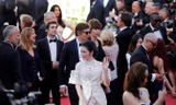 Lý Nhã Kỳ ở Cannes: Lỗi in pano hay chiêu trò PR lố?