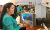 Mâm cơm cúng giản dị mà NSND Hồng Vân chuẩn bị cho Anh Vũ gây xúc động.