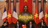 Chủ tịch nước Trần Đại Quang và Tổng thống Pháp Francois Hollande gặp gỡ báo chí. Ảnh: Như Ý.