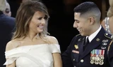 Jose Medina khiêu vũ cùng Đệ nhất phu nhân Mỹ Melania Trump trong buổi dạ tiệc "Lời chào các lực lượng vũ trang" diễn ra tại Bảo tàng Xây dựng Quốc gia vào tối 20/1. Ảnh: AP.