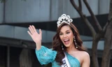 Chiếc vương miện phượng hoàng mang tên Makimoto mà Catriona Gray làm rơi có giá trị vào khoảng 250.000 đô la (tức gần 6 tỉ đồng) 