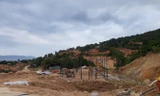 40 nền móng biệt thự khu nghĩ dưỡng biển Tiên Sa “cày xới” bán đảo Sơn Trà khi chưa có giấy phép xây dựng.